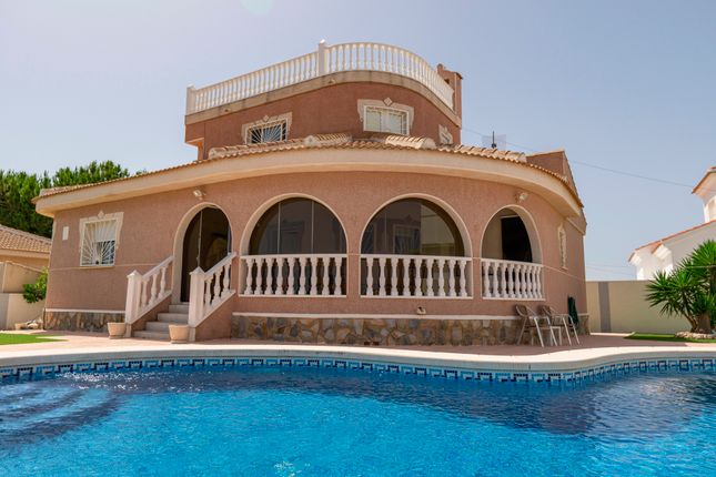 Villa for sale in Calle Alicante, 8, 03178 Cdad. Quesada, Alicante, Spain