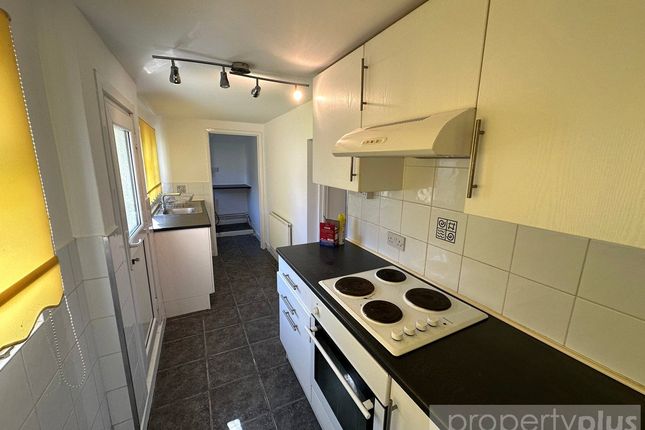 63, High Street, Rhondda Cynon Taff photo 3
