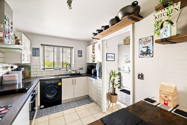 6, Elysium Park Close, Dover photo 4