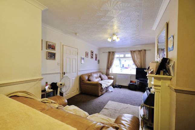 105, Fergushill Road, Kilwinning photo 3