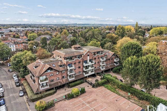 Lockbridge Court, Maidenhead photo 3