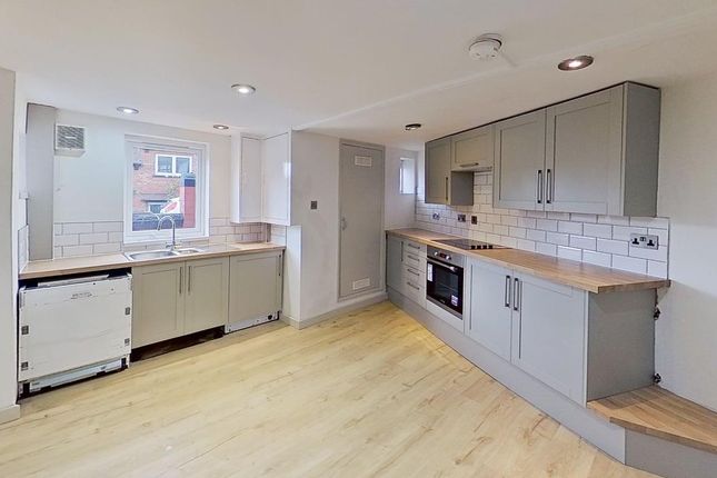 17 Knowle Mount, Leeds photo 5