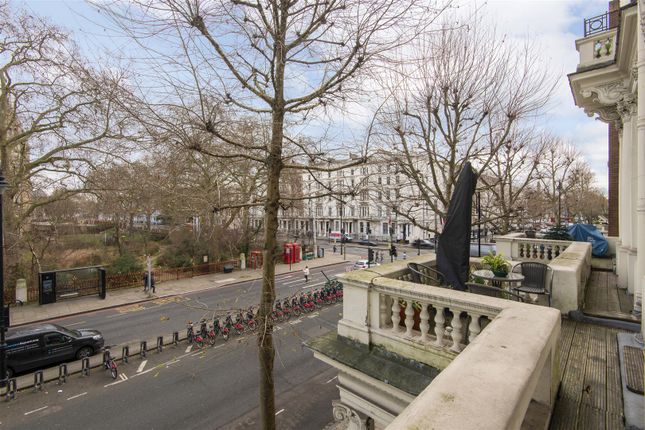 Flat for sale in Queens Gate, South Kensington