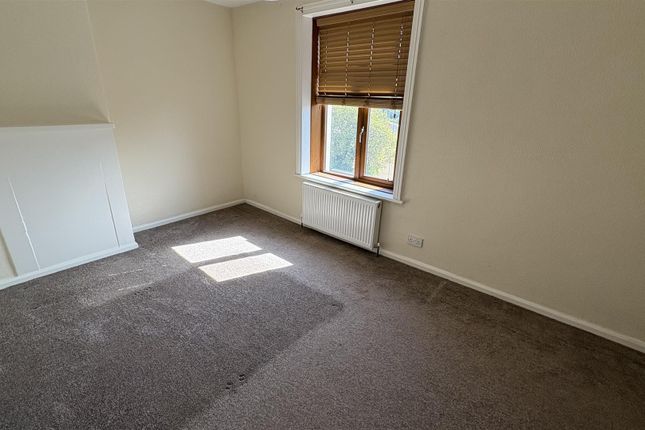 232, Upper Batley Low Lane, Batley photo 5