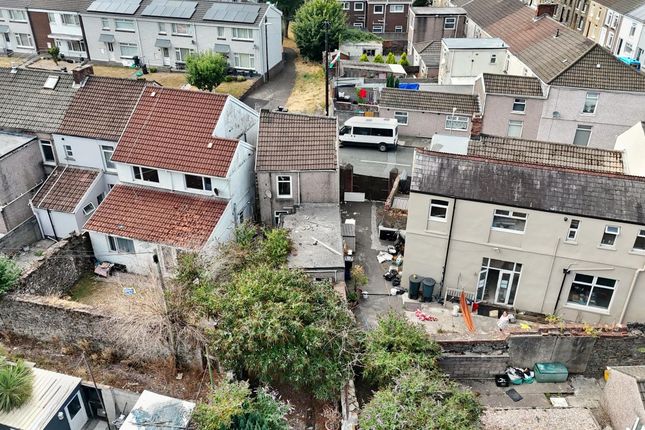 Hunter Street, Neath photo 4