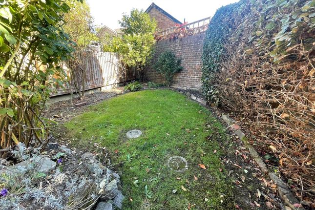 Kents Road, Haywards Heath photo 3