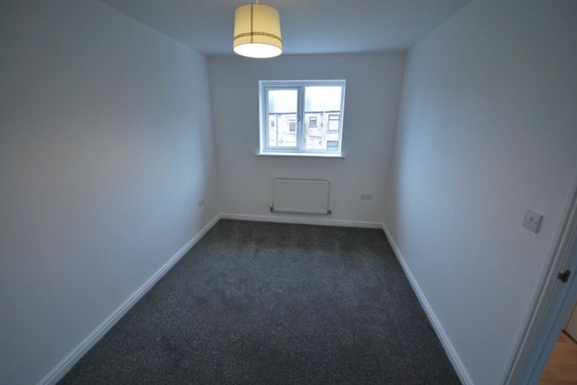 Town house to rent in Engel Close, Ramsbottom, Bury