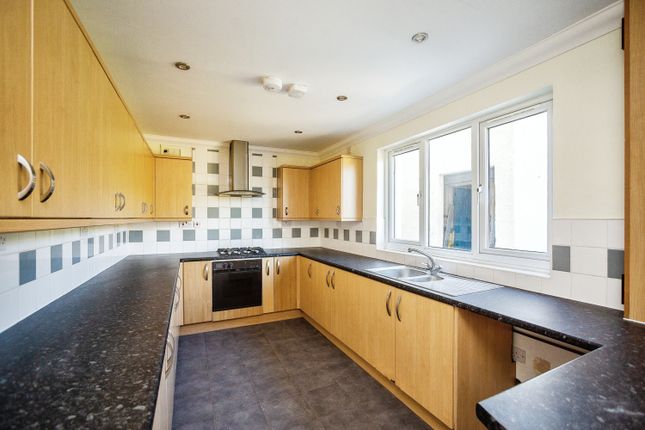 Thumbnail Terraced house for sale in Truro Road, Gravesend