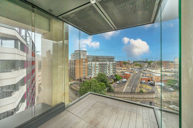 Thumbnail Flat to rent in Legacy Tower, Stratford, London