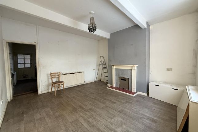 41, Cheshire Street, Ashton-Under-Lyne photo 2