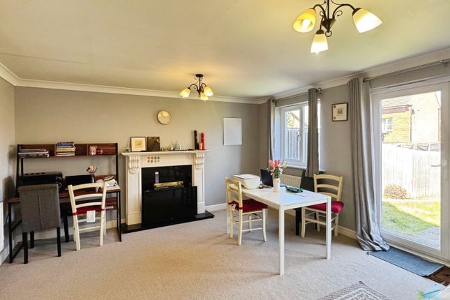 60, Swaffer Way, Ashford photo 5