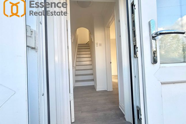 6, Penroy Avenue, Manchester photo 5