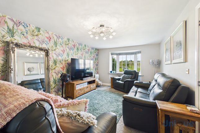 34, Newsham Gardens, Kirkham photo 2