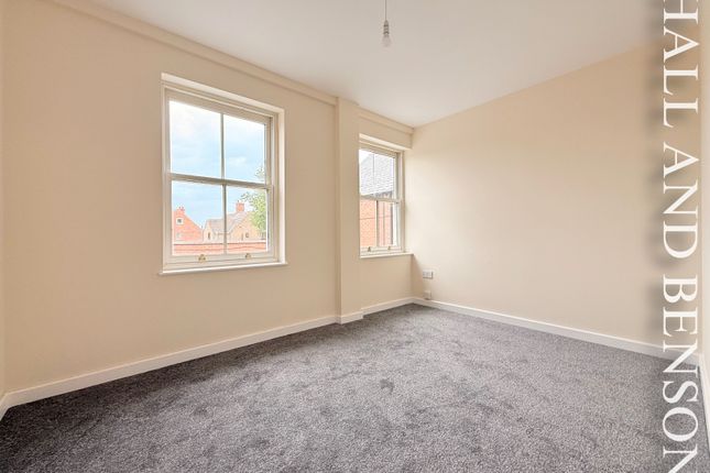 3, Swadlincote photo 4