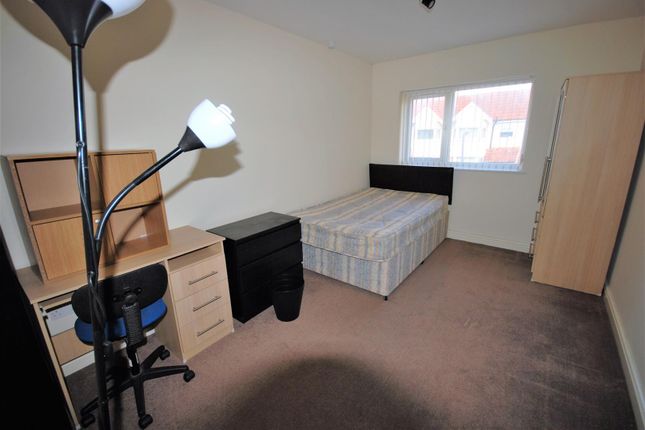 Southlea Avenue, Leamington Spa photo 4