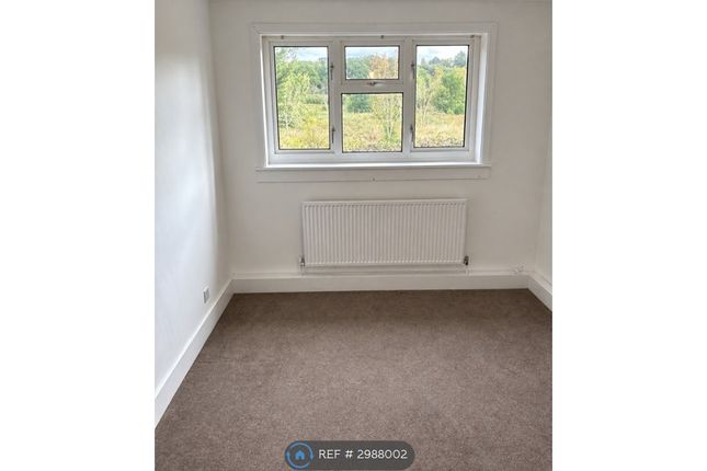 Byron Avenue, Borehamwood photo 3