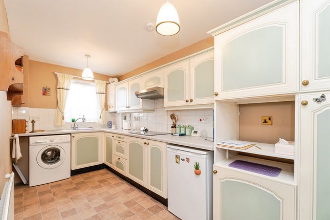 Flat 16, Craigside, St. Marys Road, Cromer photo 2