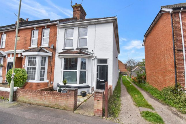 End terrace house for sale in Francis Road, Ashford