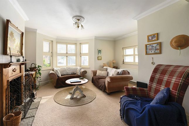 32, Vale Road, Guildford photo 3