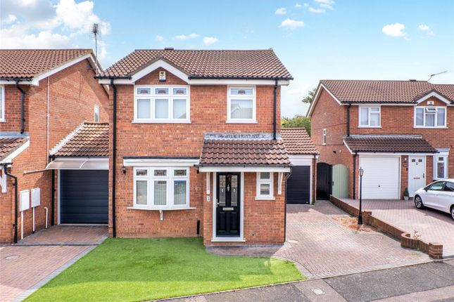 3-bed detached on 2, Nash Croft, Kent, £400,000