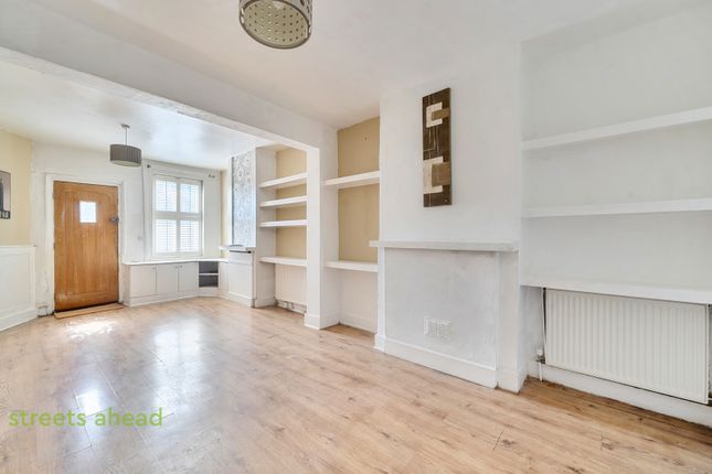 89A,, Cherry Orchard Road, Croydon photo 4