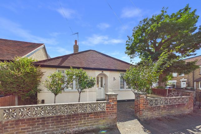 2-bed house on 8, Springfield Road, Surrey, £500,000