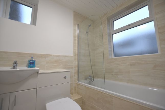16, Shakespeare Street, North Watford photo 5