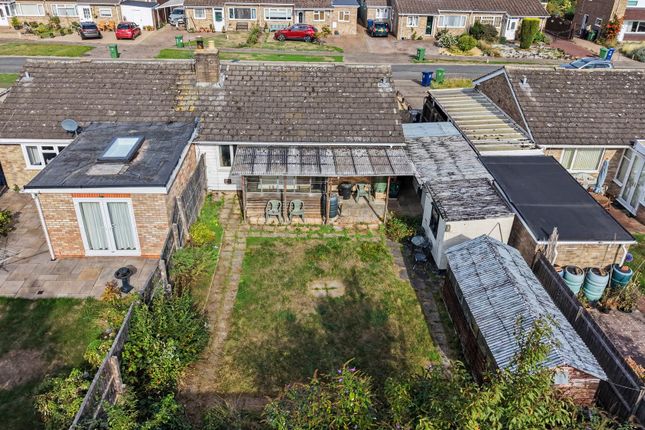 11 Carlton Rise, Royston photo 2