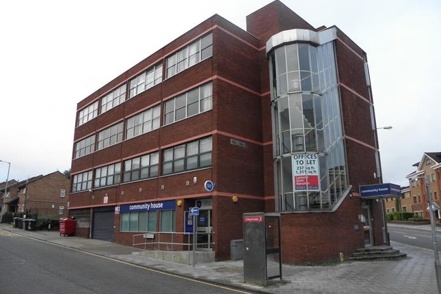 Office to let in 15 New Bedford Road, Second Floor, Luton, Bedfordshire