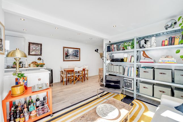 5  Basement Flat, Barton Road, London photo 4