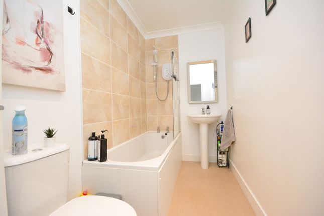Flat for sale in Thornhill Road, Falkirk, Stirlingshire