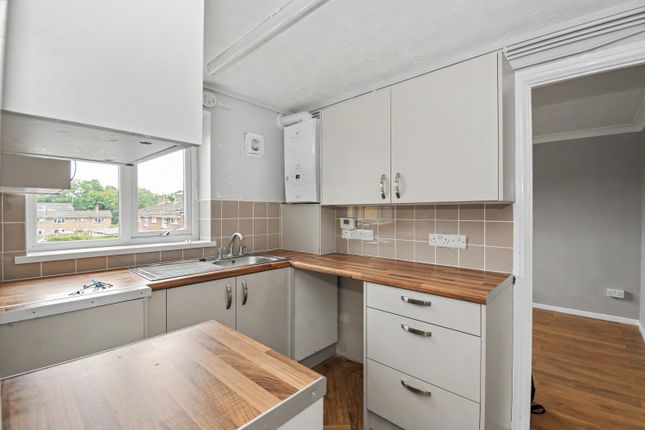 Flat 9 Boulters House, Bracknell photo 5