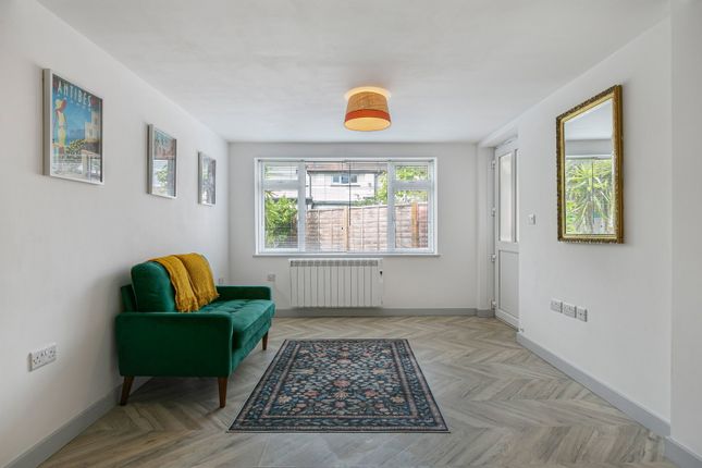 Fileturn House,2, Church Road, Leatherhead photo 4