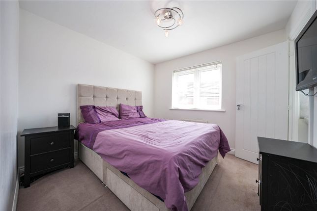 19, Shoebridge Drive, Maidstone photo 4