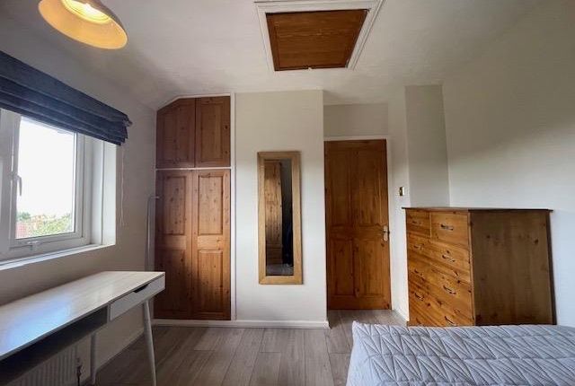 43, Westdale Drive, Pudsey photo 4