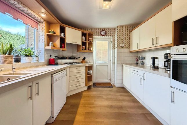17, Kevins Drive, Hampshire photo 3