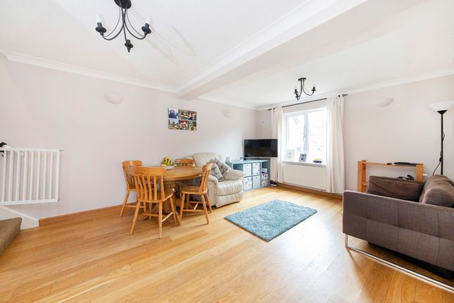 74 Lindsay Drive, Abingdon photo 2