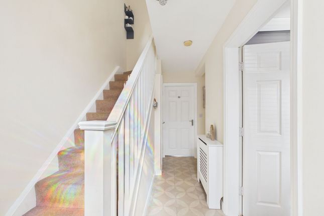 109 Jupiter Avenue, Peterborough photo 4