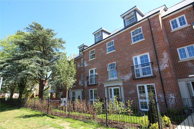 New Flats,, Clinton Lodge, Lymington photo 4