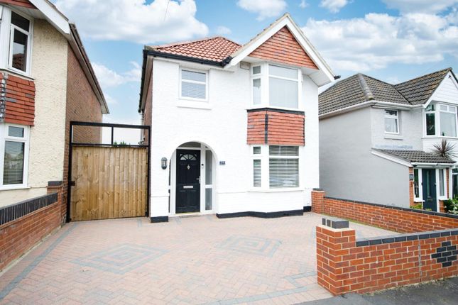 Thumbnail Detached house for sale in Cornwall Road, Midanbury, Southampton