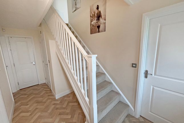 88, Bryn Uchaf, Llanelli photo 2