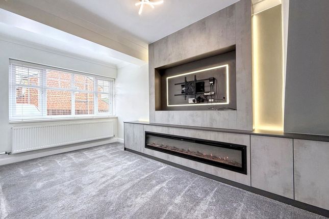 1, Maslin Grove, Peterlee photo 4