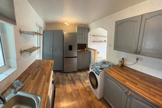 14, Welham Walk, Leicester photo 4