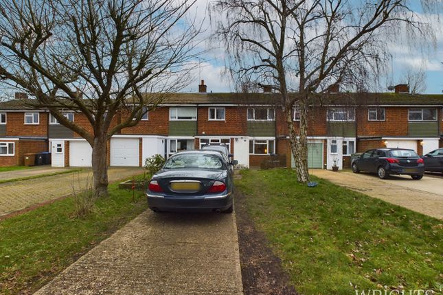 Thumbnail Terraced house for sale in Becket Gardens, Welwyn