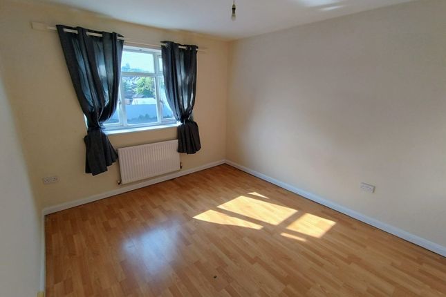 2b, Woden Road East, Wednesbury photo 4