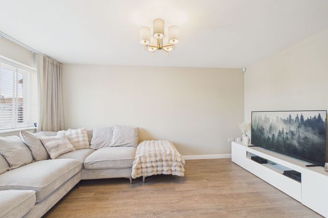 34a Beechwood Gardens, Gateshead photo 3