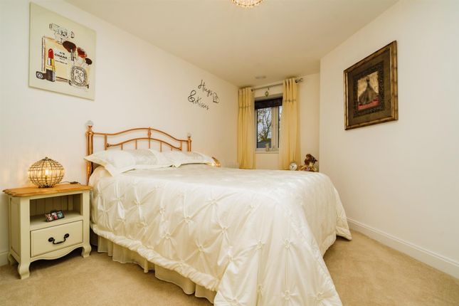 Flat for sale in Farnham House, Loughborough Road, Quorn