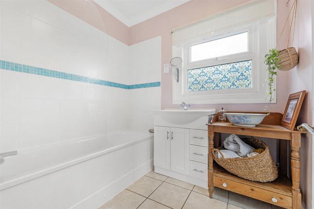 Flat for sale in St. Louis Road, West Norwood