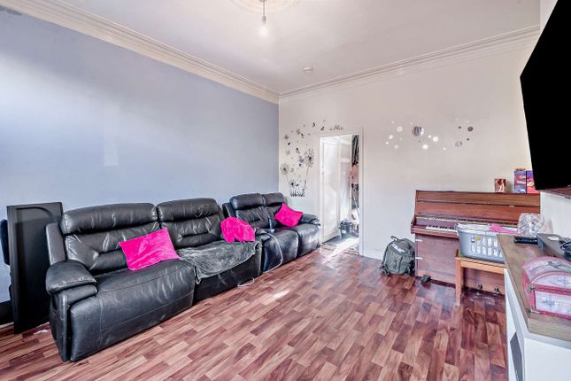 47, Silverdale Road, Bradford photo 4
