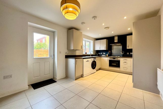15 Albert Beckhelling Drive, Wantage photo 3